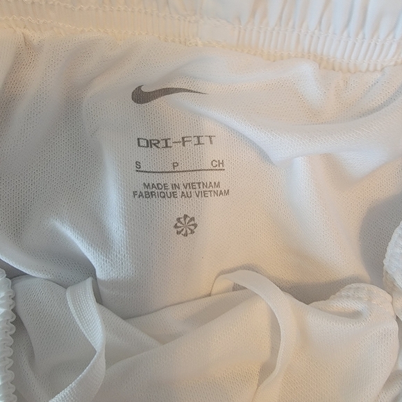 Nike dri-fit running shorts - Picture 3 of 4